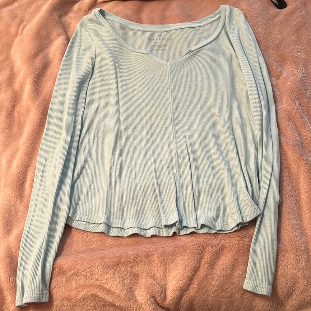 Soft and sexy American eagle shirt